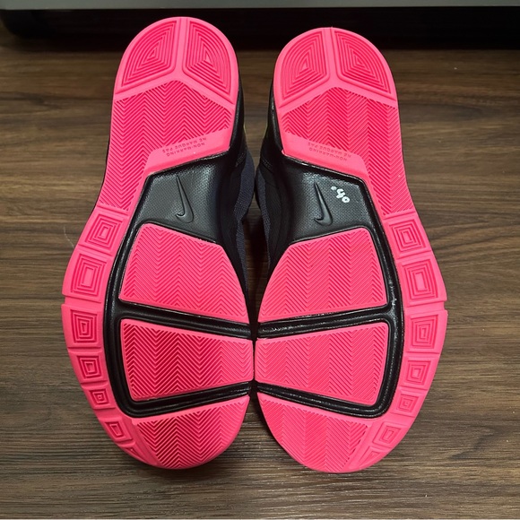Nike Basketball Shoes NWOT - Picture 6 of 7